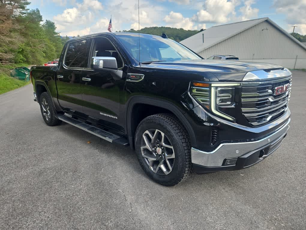 2026 GMC Sierra 1500 SLT - Photo 7