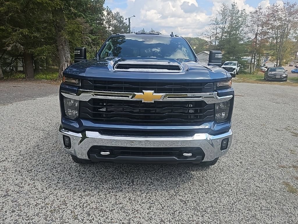 2026 Chevrolet Silverado 3500 HD LT - Photo 8