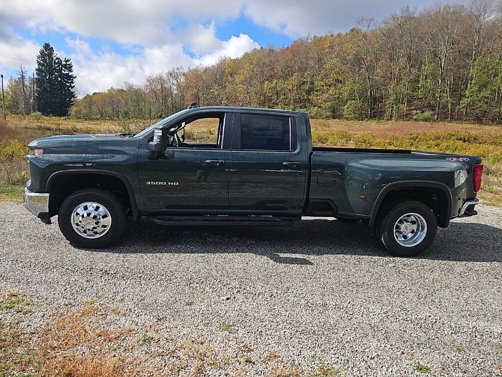 New 2026 Chevrolet Silverado 3500 HD LT DRW Truck