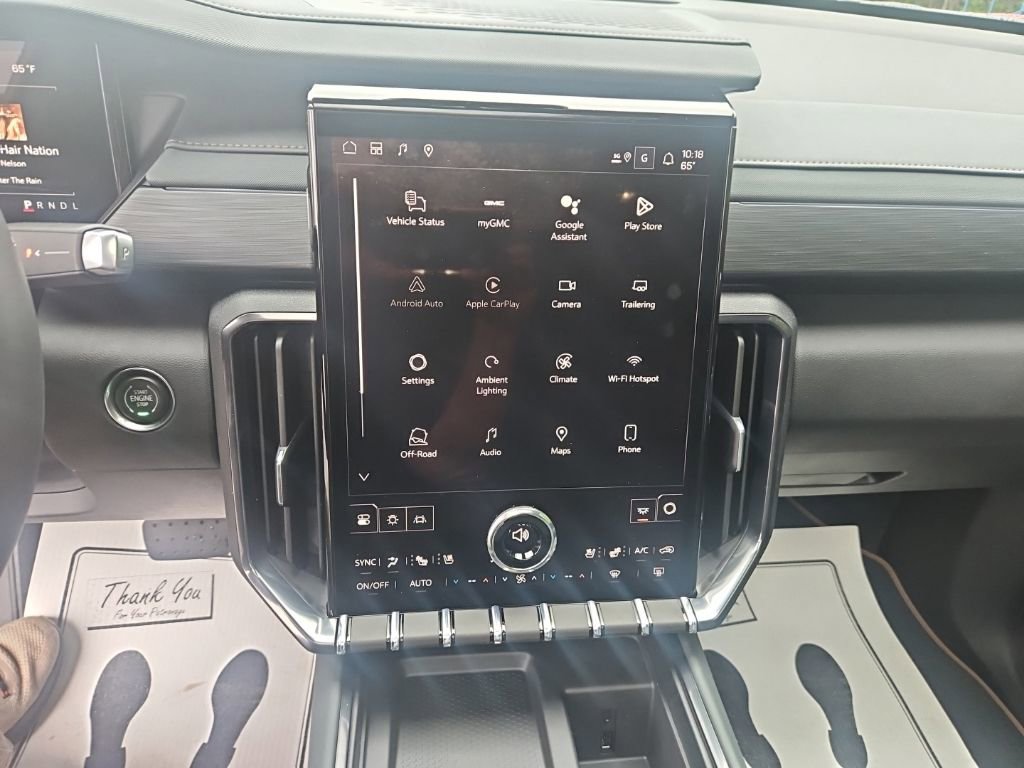 2026 GMC Acadia AT4 - Photo 13