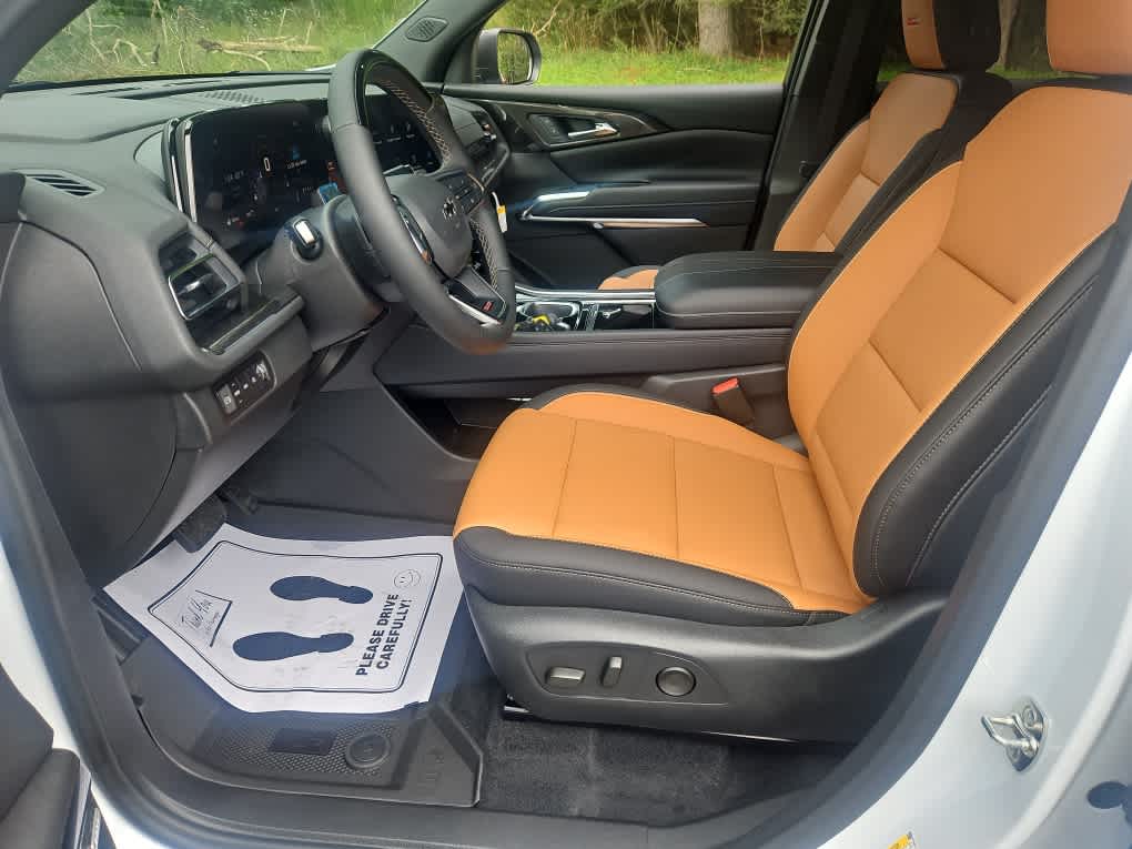 2027 Chevrolet Traverse Z71 - Photo 10