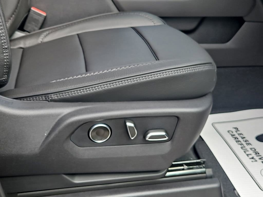 2026 GMC Sierra 3500HD Denali - Photo 25