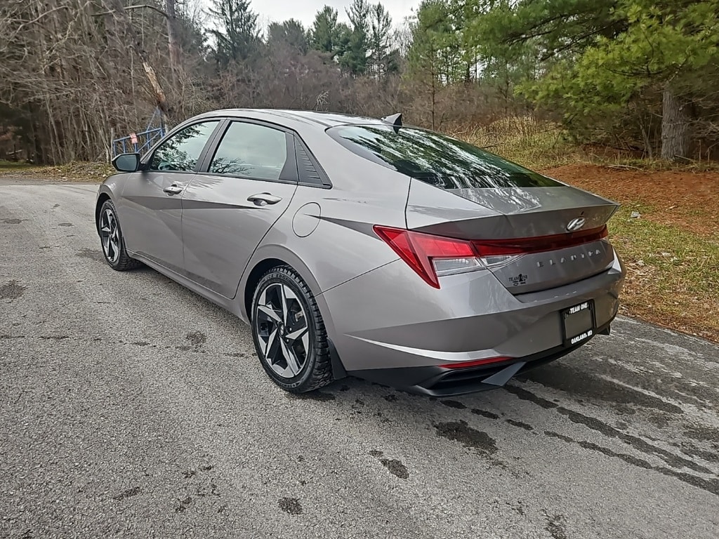 Used 2023 Hyundai Elantra SEL Sedan