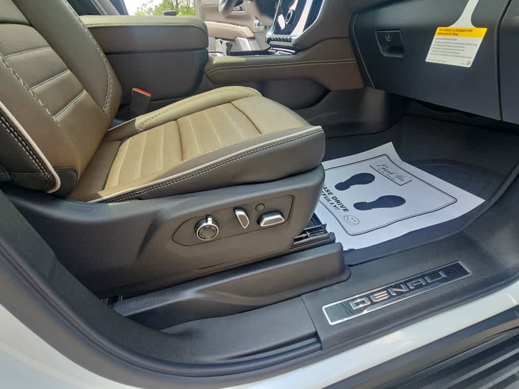 2026 GMC Yukon Denali Ultimate - Photo 27