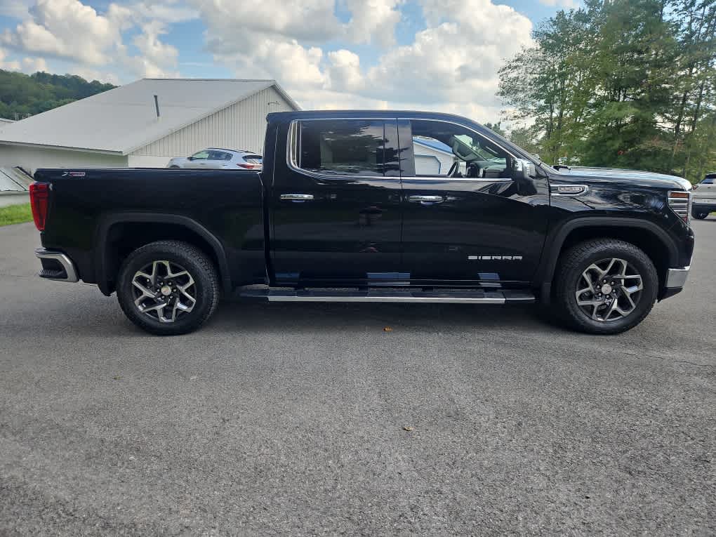 2026 GMC Sierra 1500 SLT - Photo 6