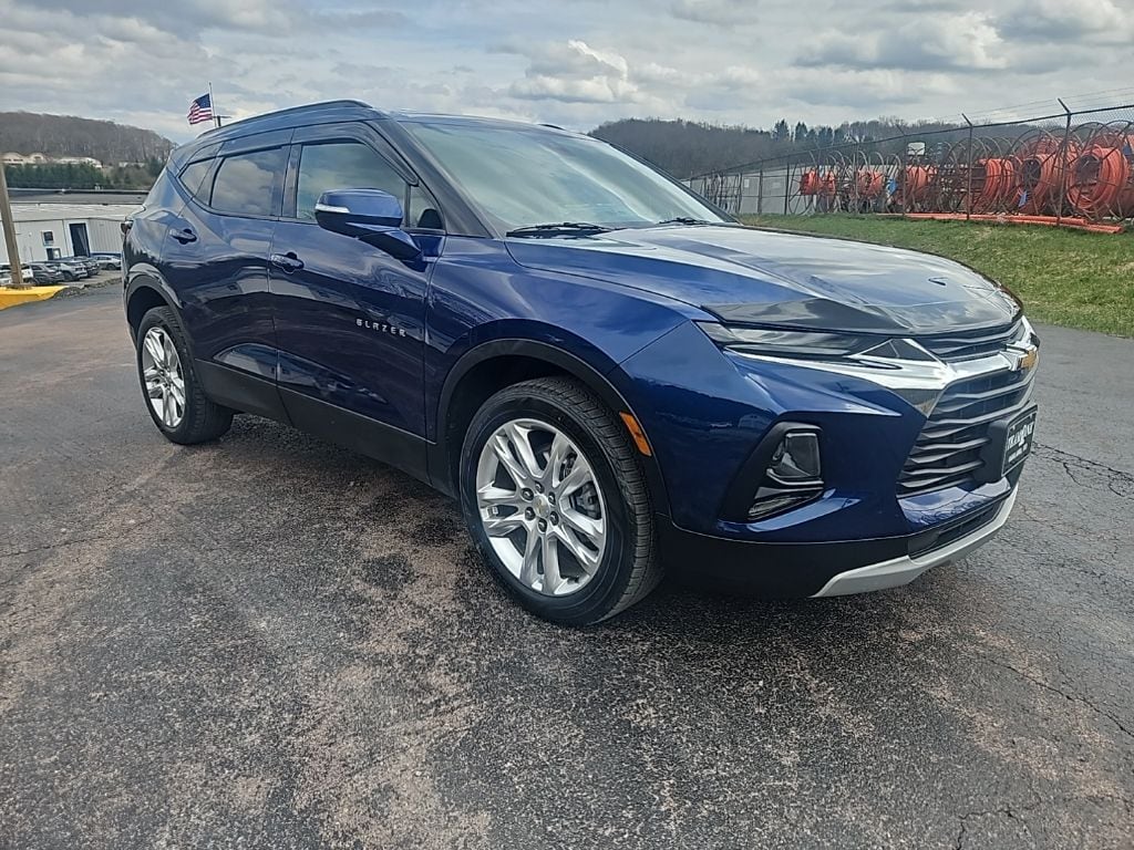 View vehicle photo 7