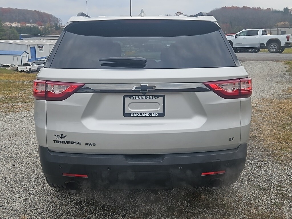 2019 Chevrolet Traverse photo 2