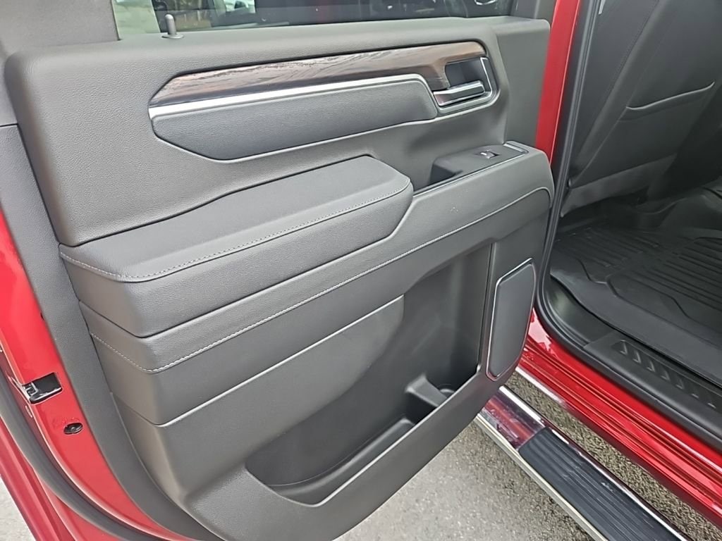 2026 GMC Sierra 2500HD SLT - Photo 17