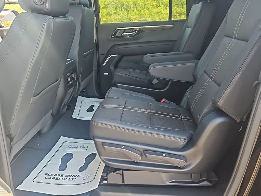 2026 Chevrolet Suburban High Country - Photo 19
