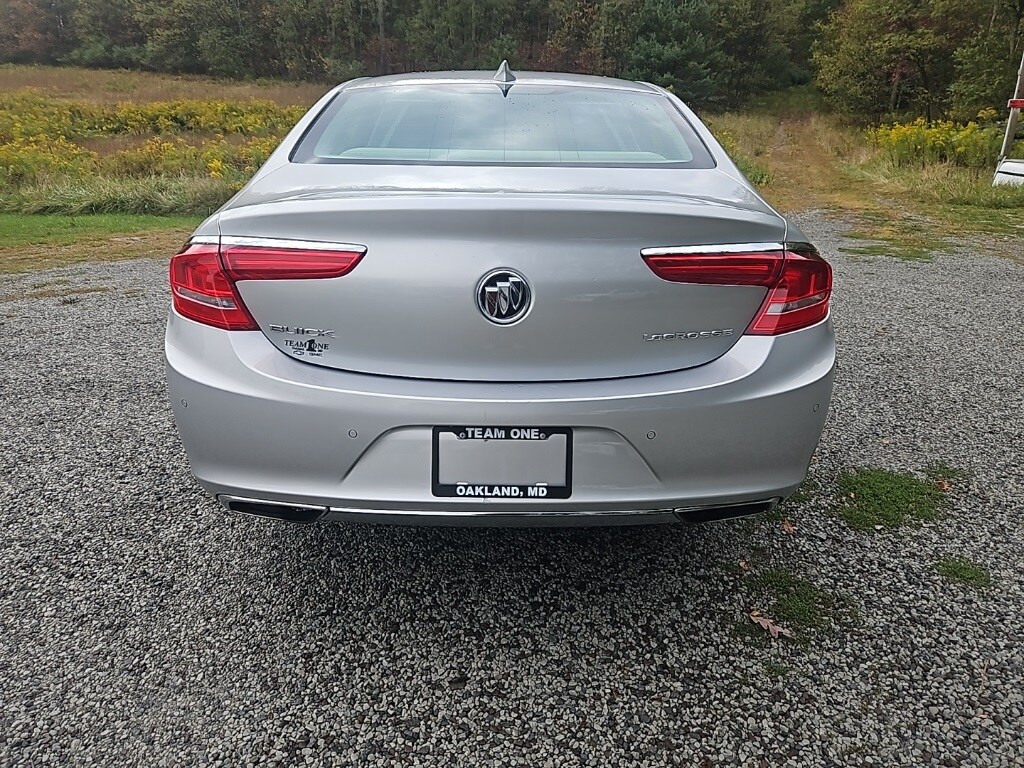2017 Buick LaCrosse Essence photo 4