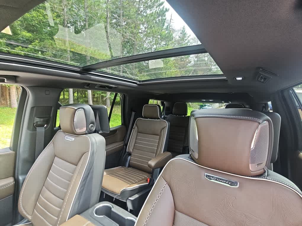 2026 GMC Yukon Denali Ultimate - Photo 17