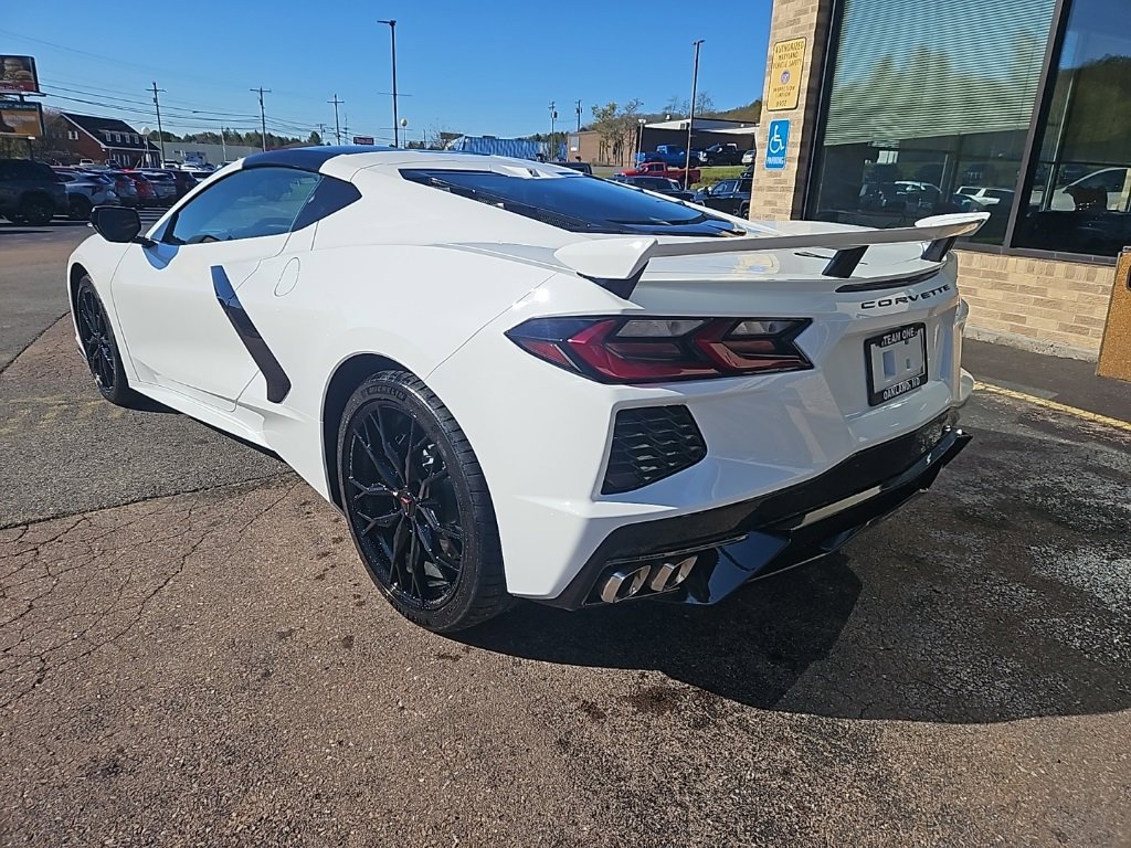 2026 Chevrolet Corvette Stingray 2LT photo 3
