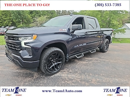 2022 Chevrolet Silverado 1500 RST Truck