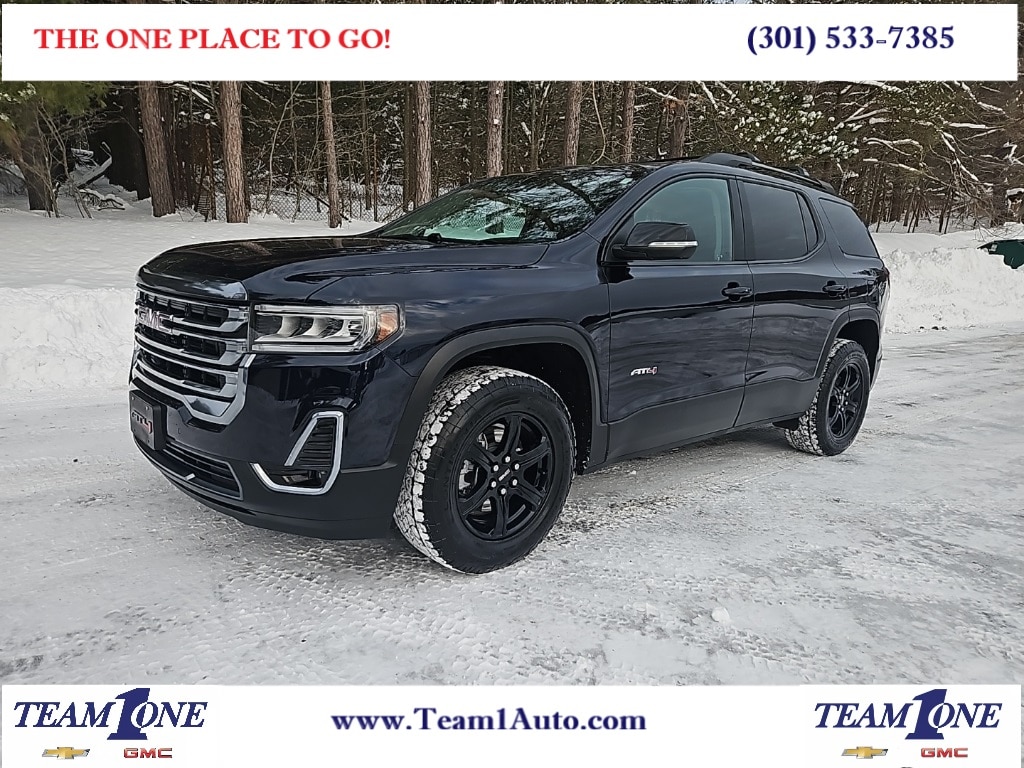 2022 GMC Acadia AT4's photo