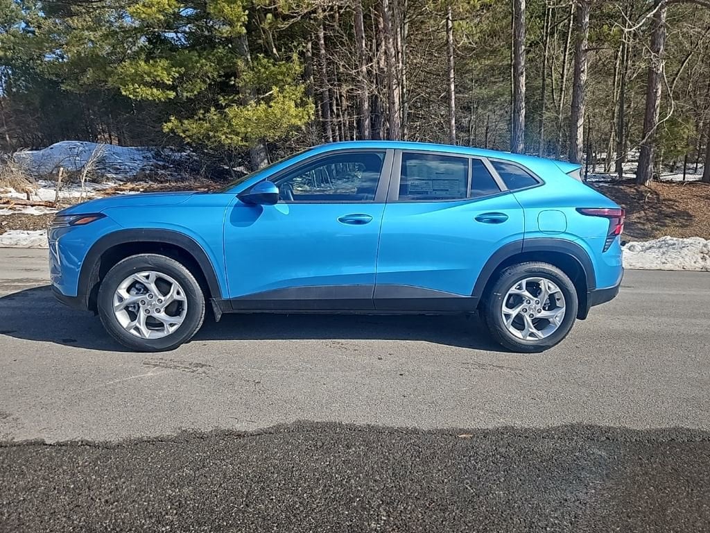New 2026 Chevrolet Trax LS SUV