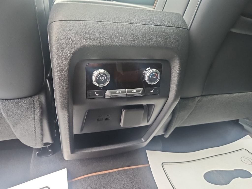2026 GMC Acadia AT4 - Photo 20