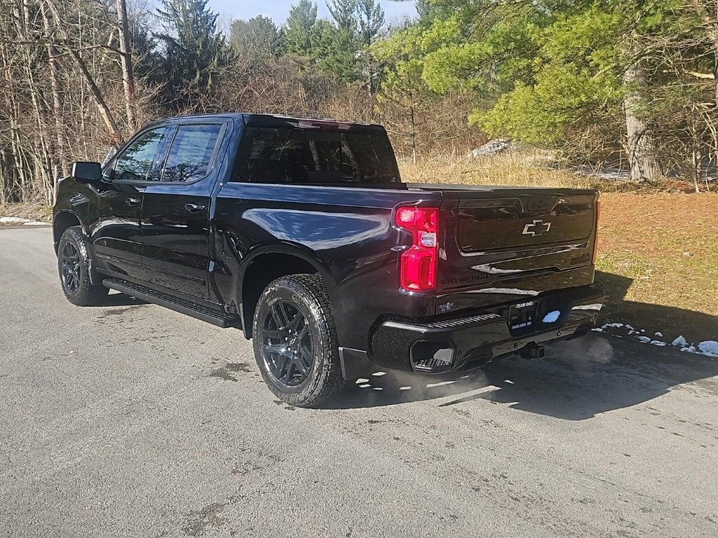 2026 Chevrolet Silverado 1500 High Country photo 3