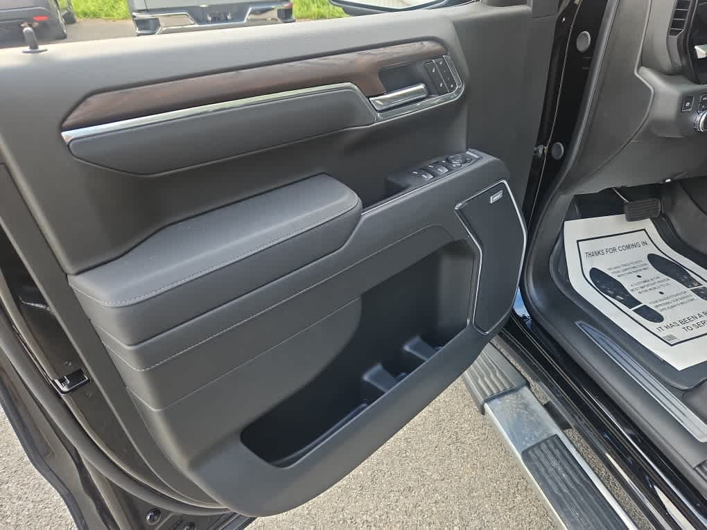2026 GMC Sierra 1500 SLT - Photo 9