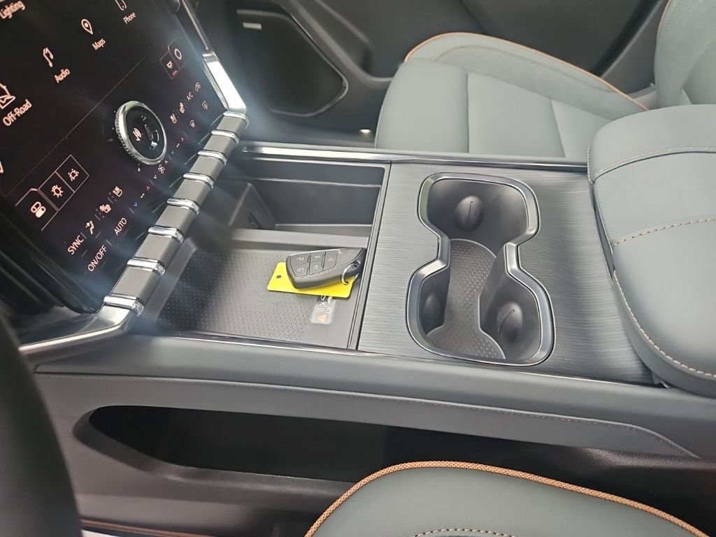 2026 GMC Acadia AT4 - Photo 15