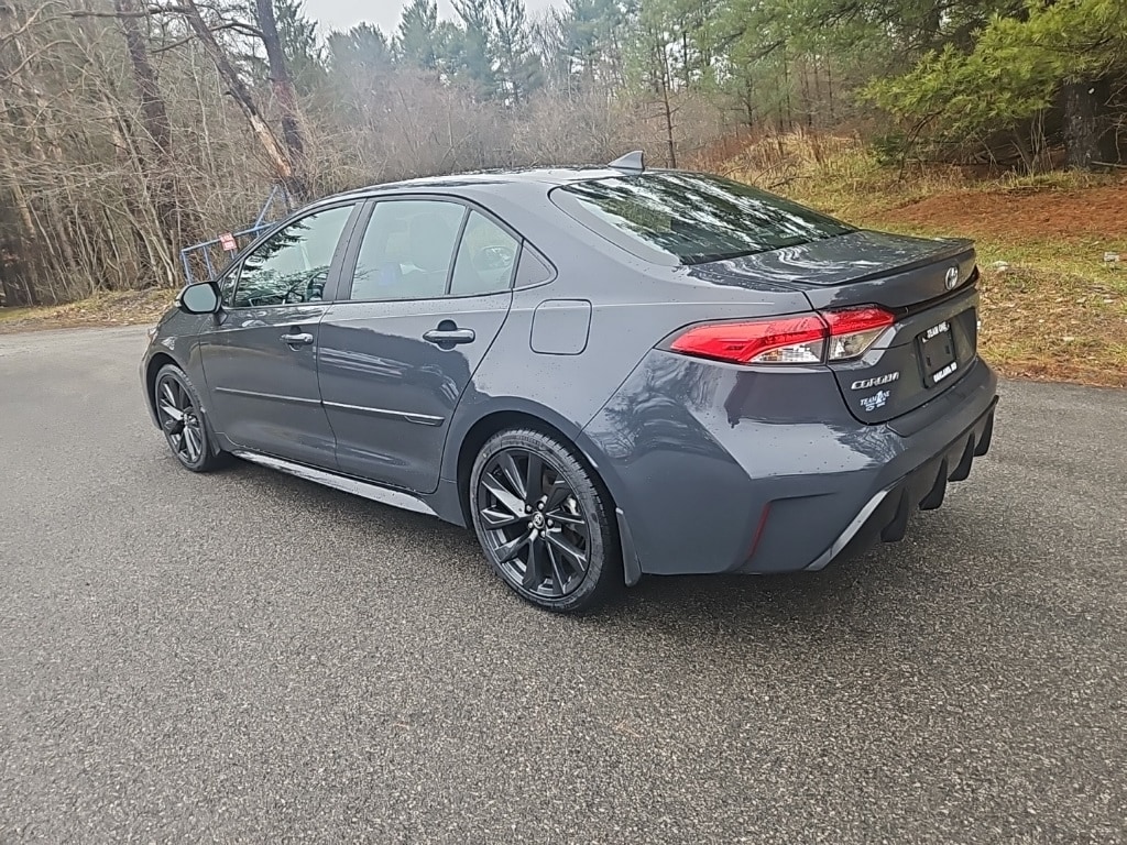 Used 2024 Toyota Corolla SE Sedan