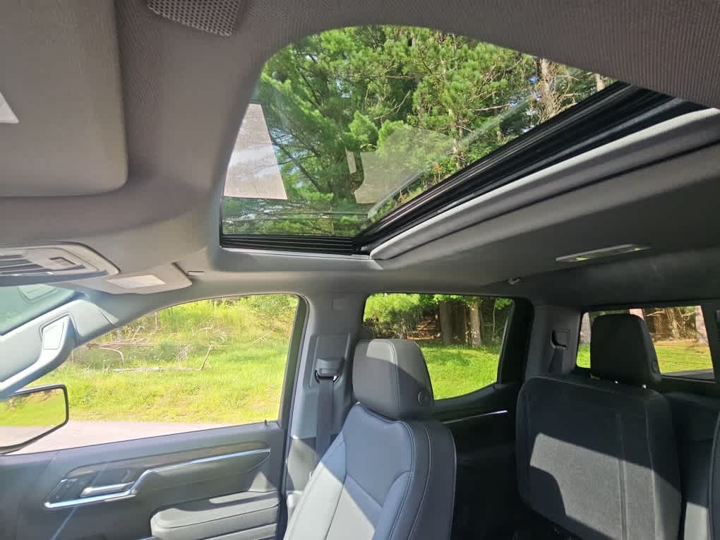 2026 GMC Sierra 1500 SLT - Photo 17