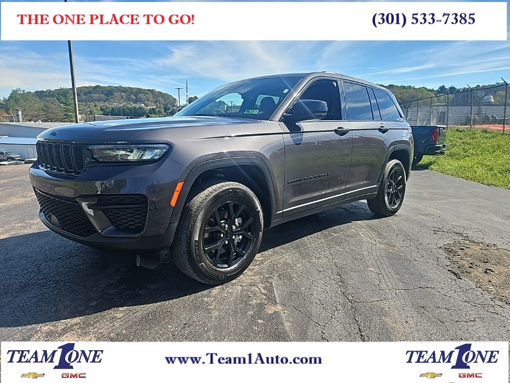 2024 Jeep Grand Cherokee Altitude's photo