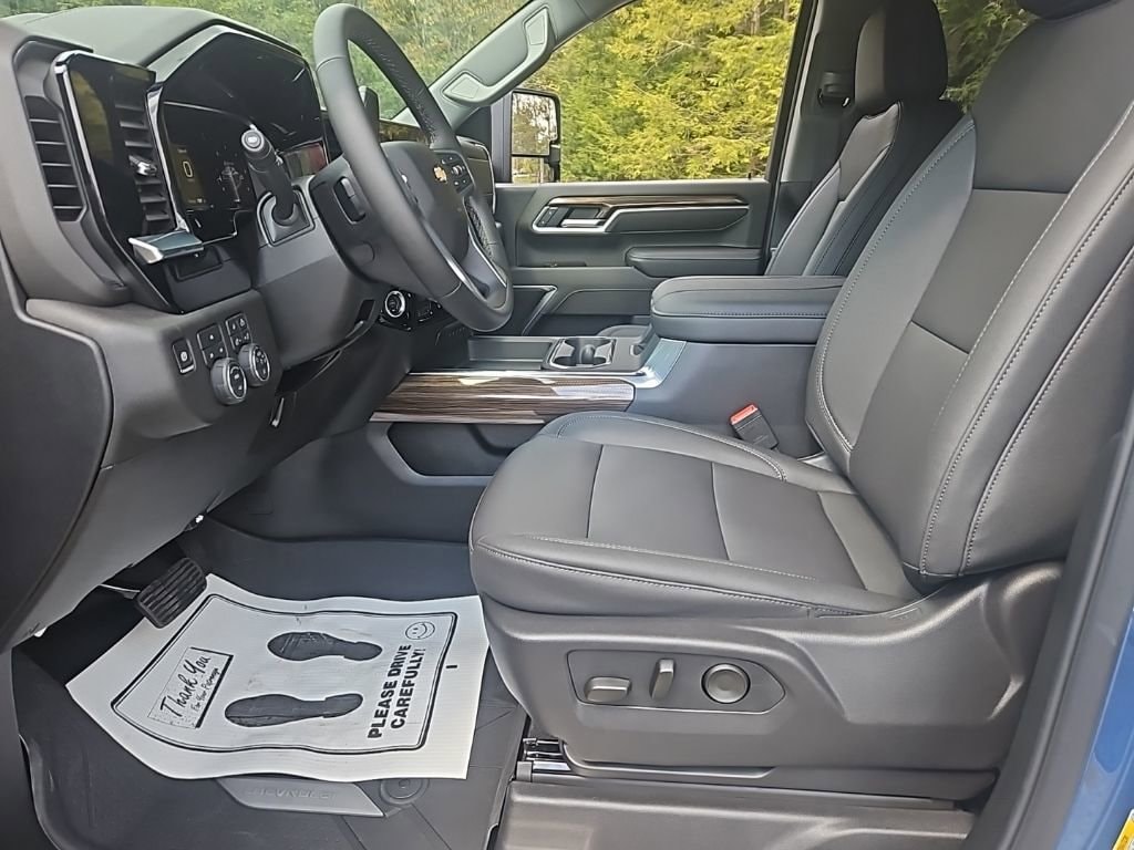 2026 Chevrolet Silverado 3500 HD LT - Photo 10