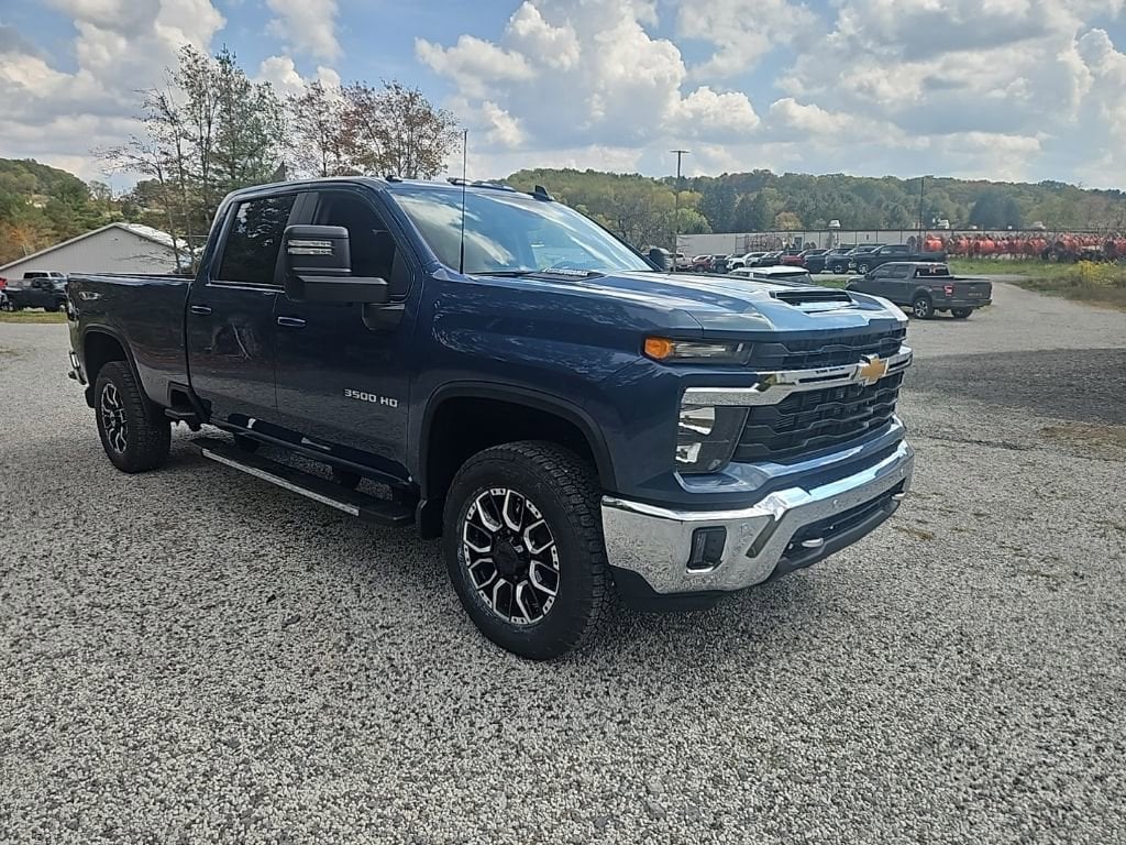 2026 Chevrolet Silverado 3500 HD LT - Photo 7