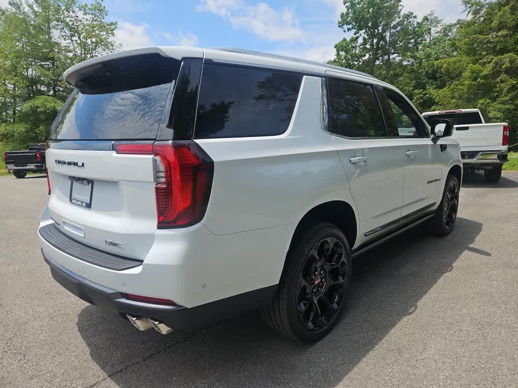 2026 GMC Yukon Denali Ultimate - Photo 5