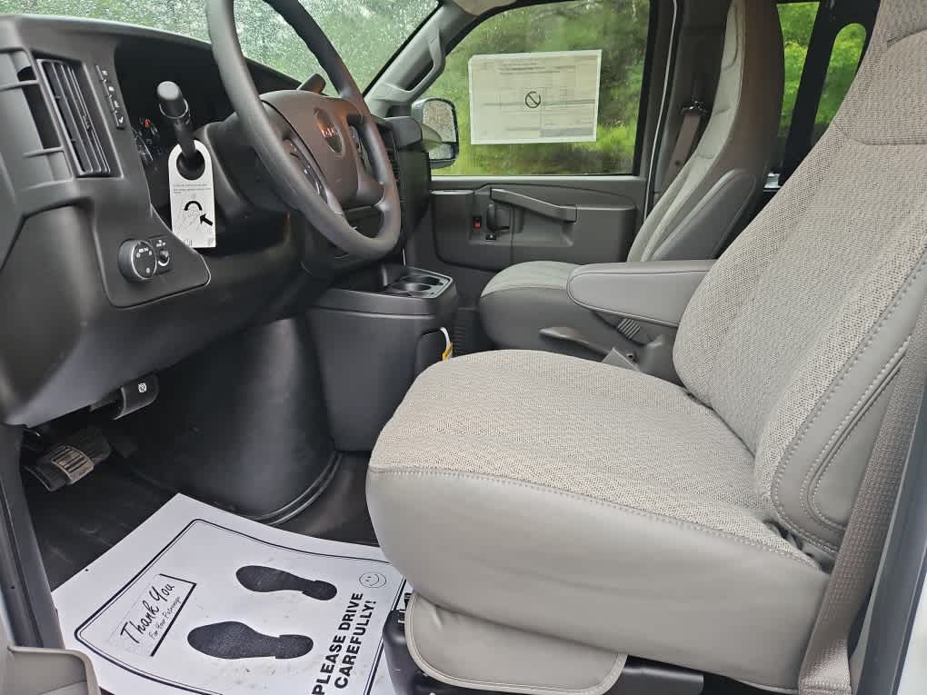 2026 GMC Savana Cargo Work Van - Photo 10