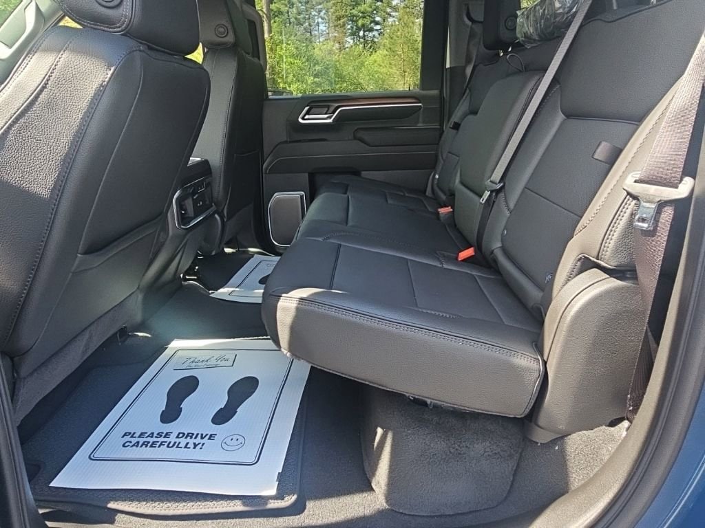 2026 GMC Sierra 3500HD Denali - Photo 17