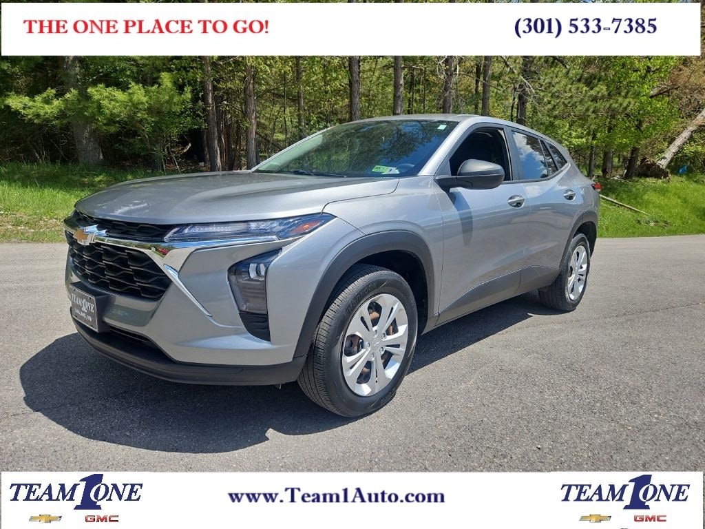 Used 2024 Chevrolet Trax LS SUV