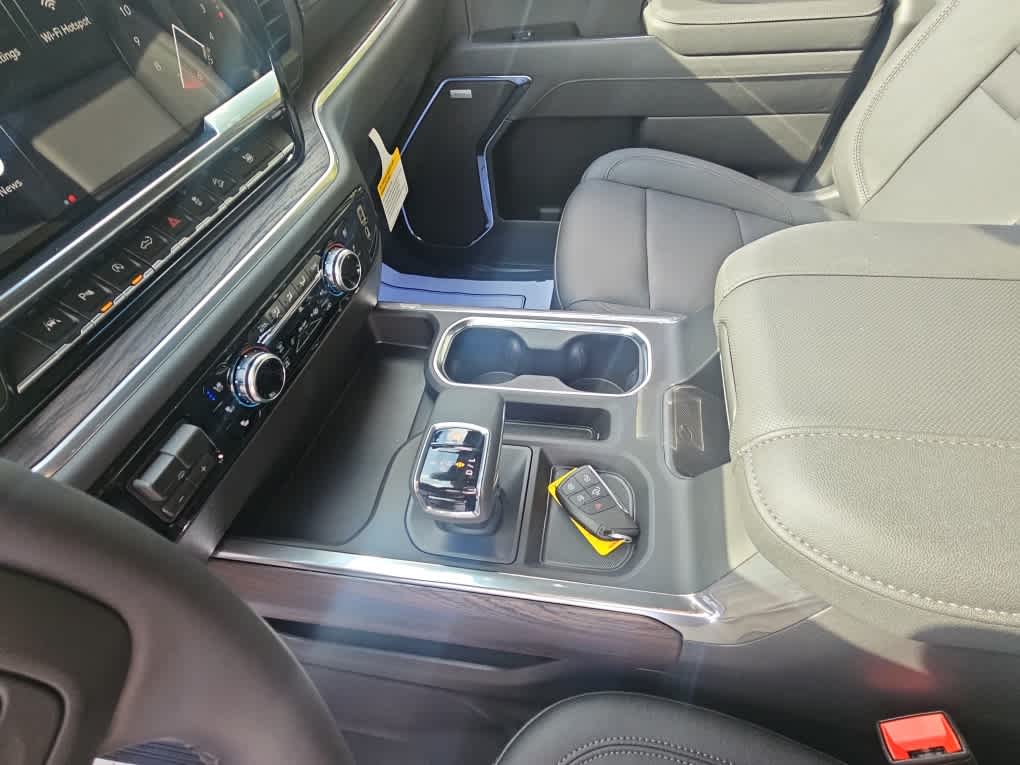 2026 GMC Sierra 1500 SLT - Photo 15
