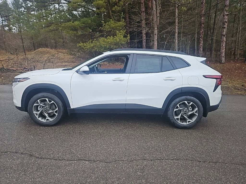 New 2026 Chevrolet Trax LT SUV
