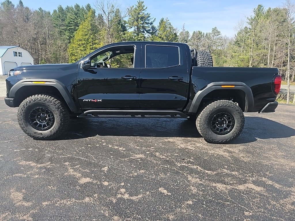 2025 Gmc Canyon AT4 photo 2