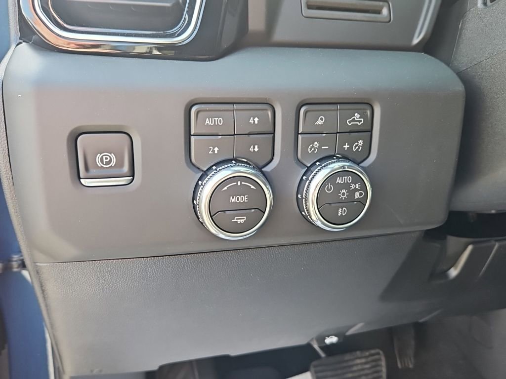 2026 GMC Sierra 3500HD Denali - Photo 10