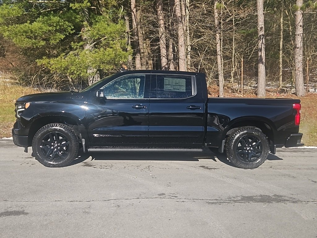 2026 Chevrolet Silverado 1500 High Country photo 2