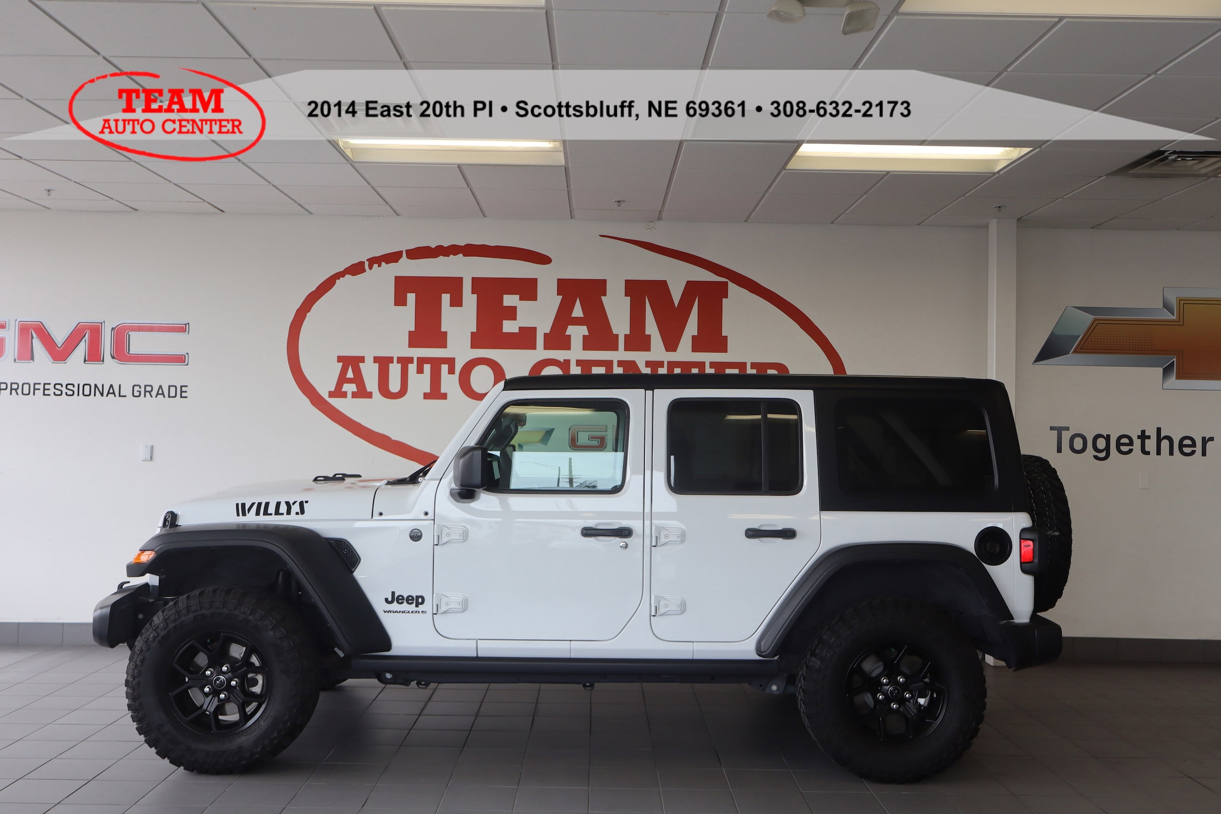 2024 Jeep Wrangler Willys's photo