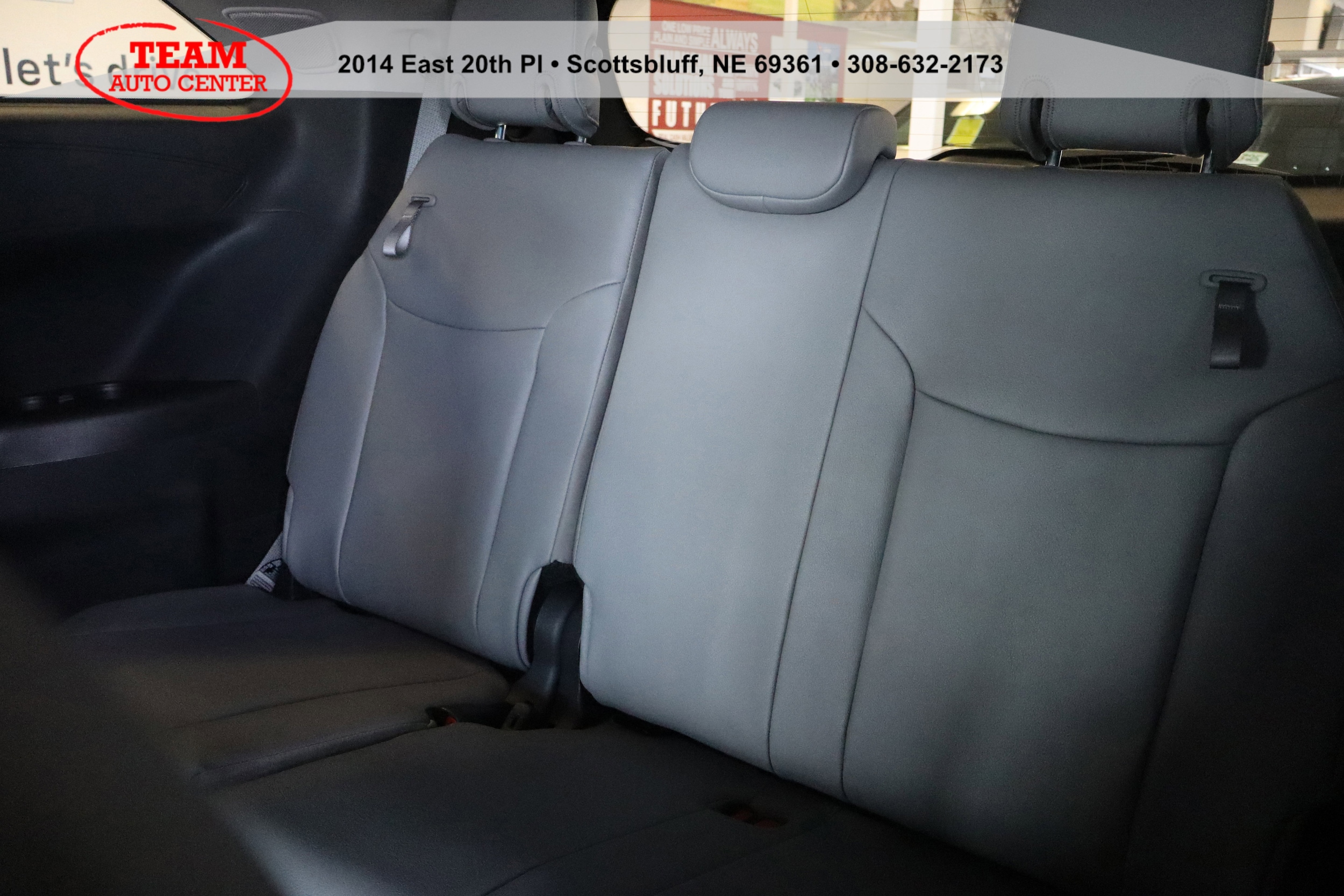 2025 Toyota Sienna XLE - Photo 9