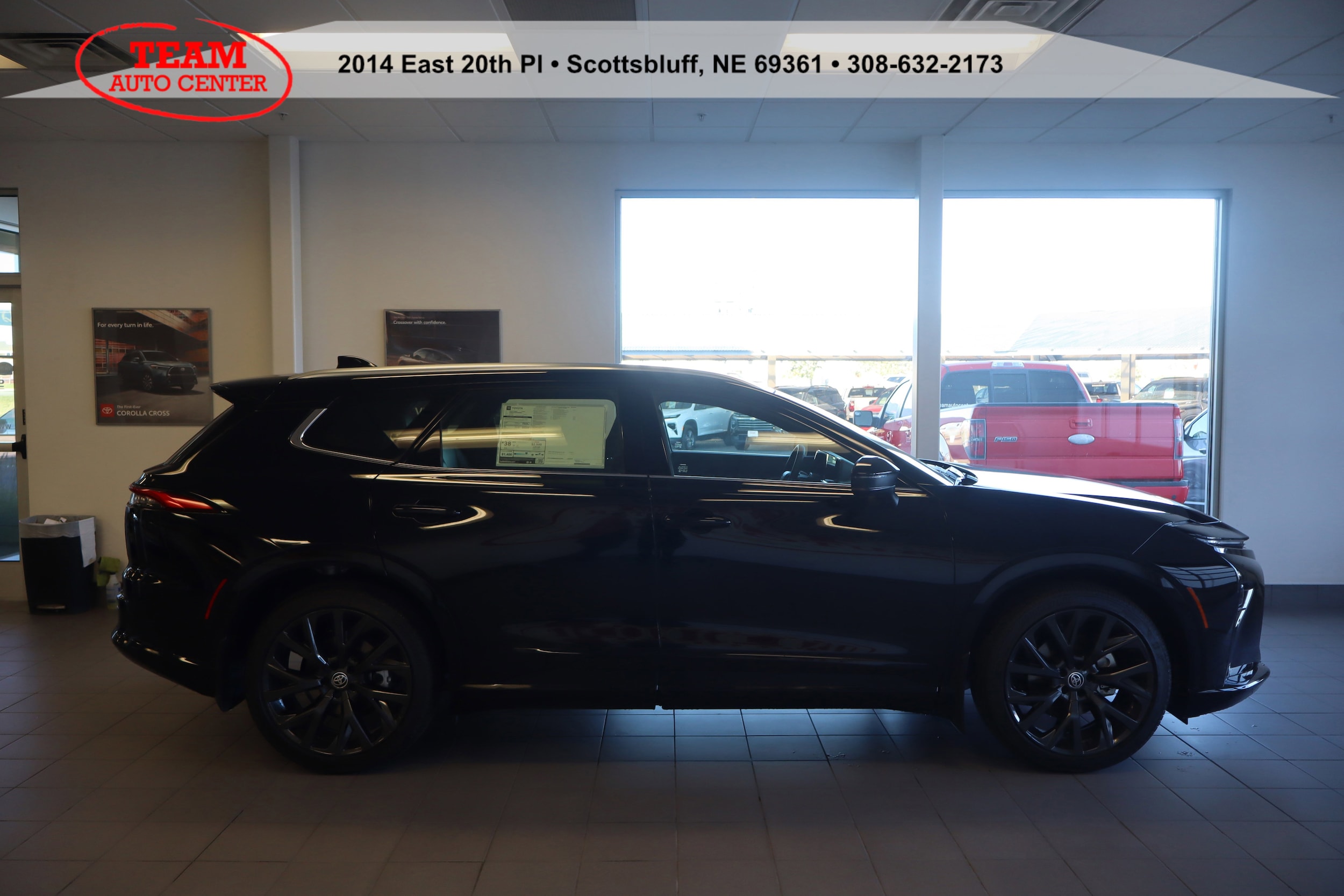 2025 Toyota Crown Signia Limited's photo