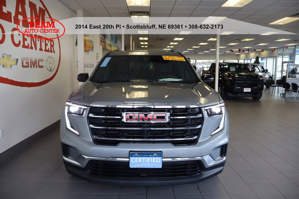 Used 2025 GMC Acadia Elevation SUV