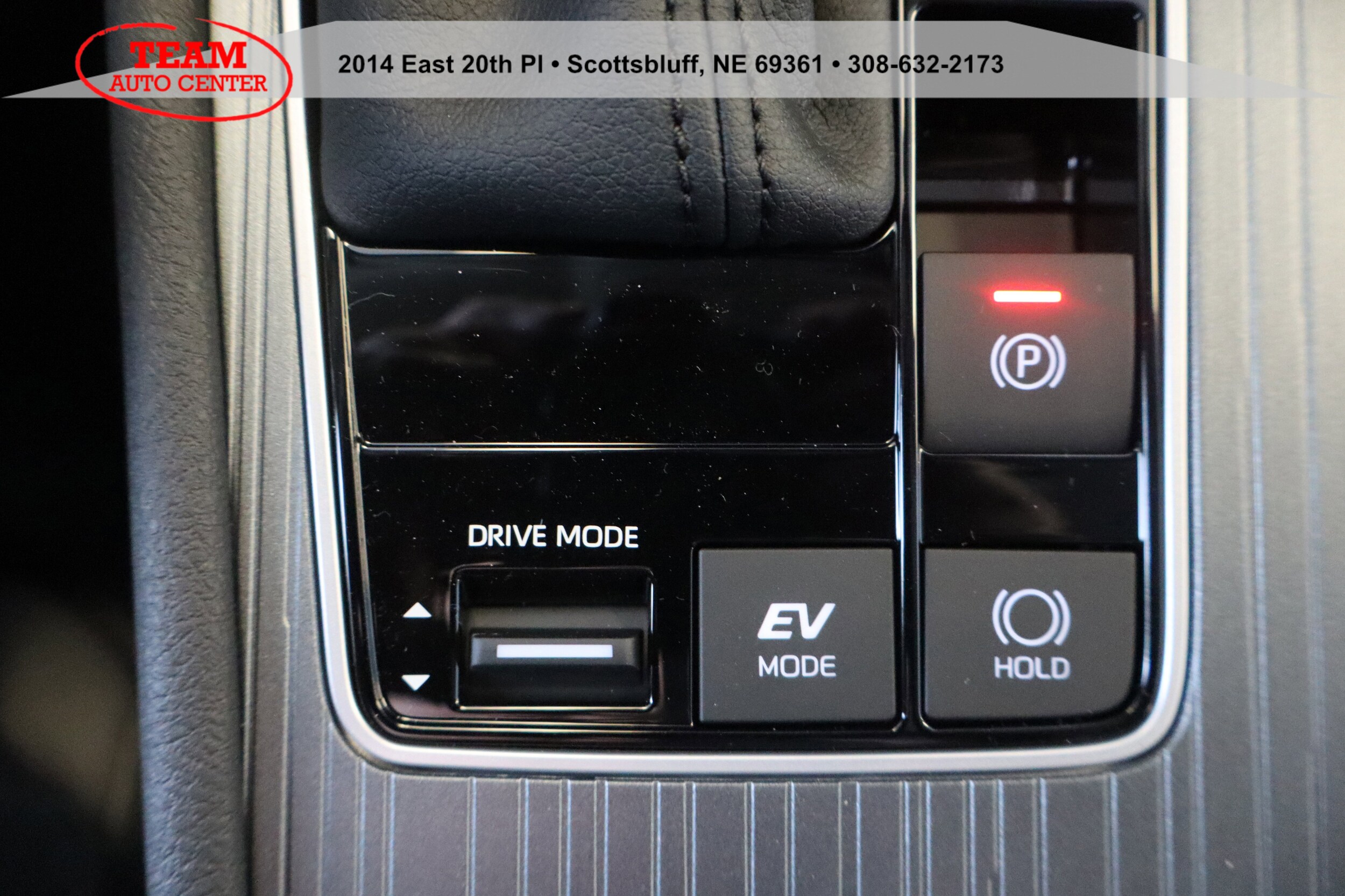 2025 Toyota Sienna XLE - Photo 27