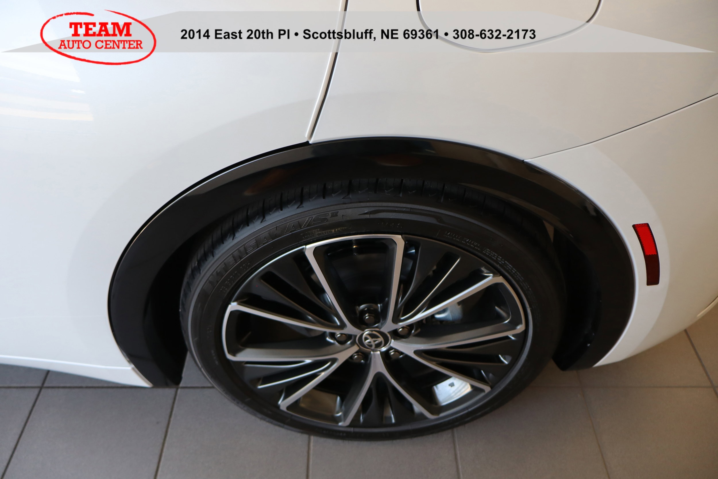 2026 Toyota Prius XLE - Photo 9