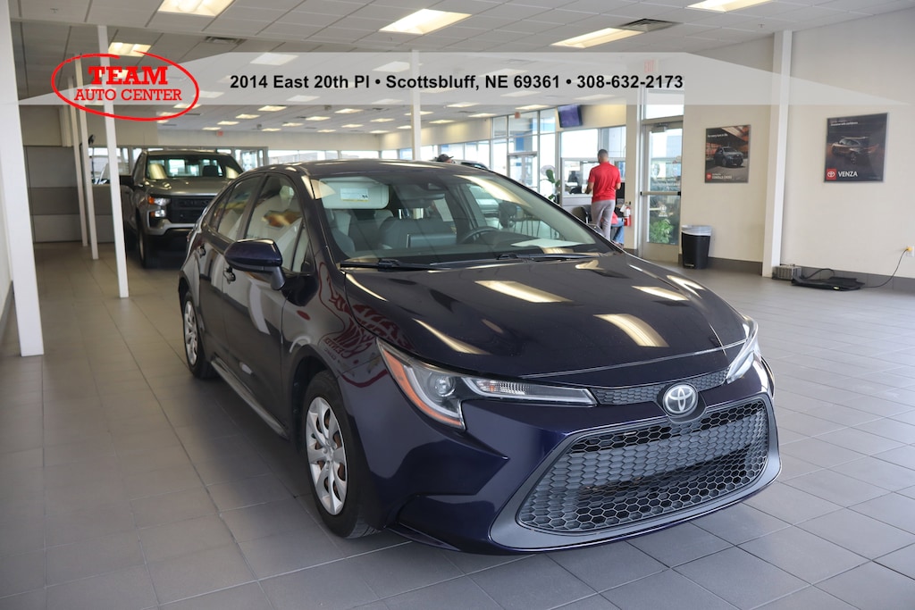 Used 2020 Toyota Corolla LE Sedan