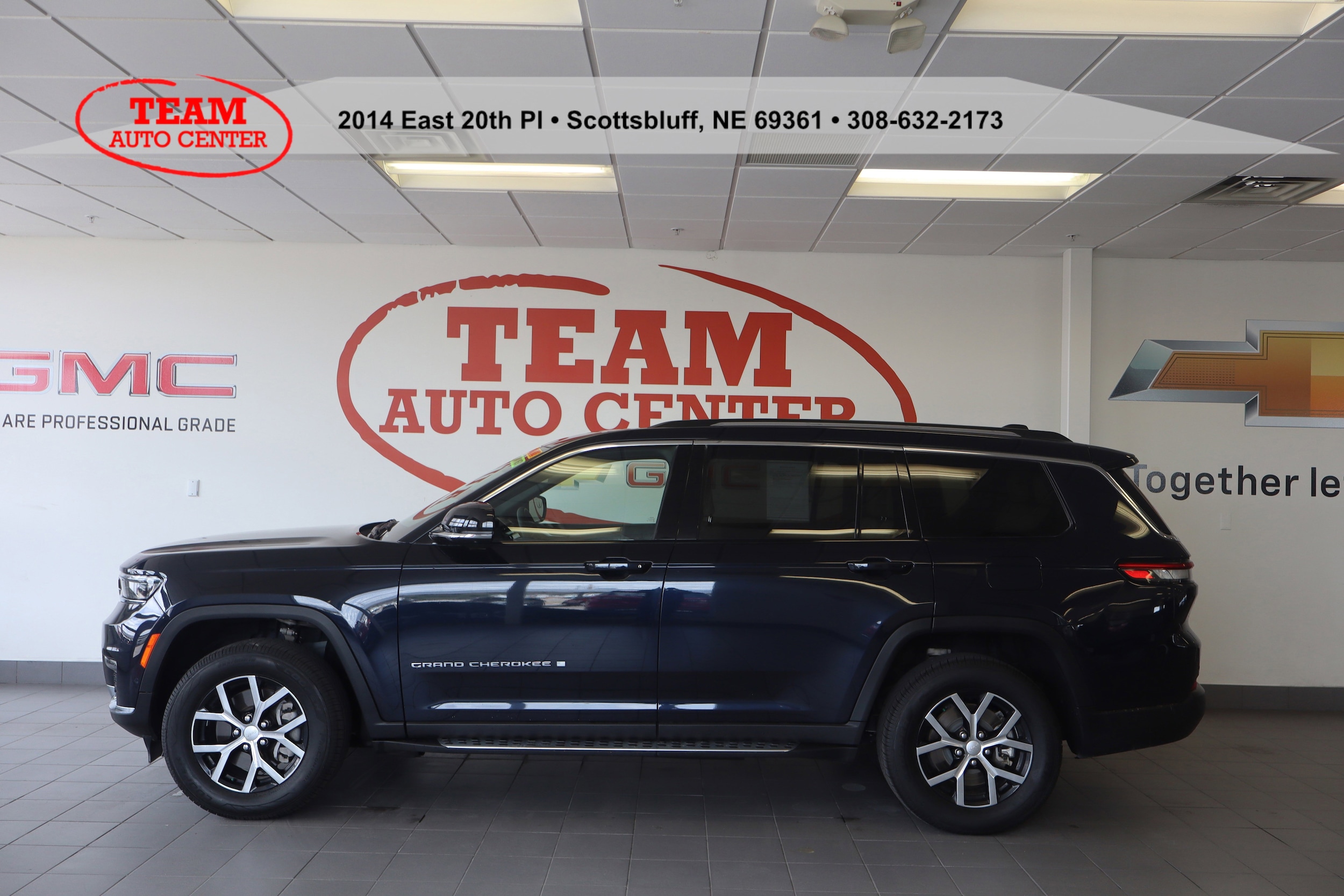 2023 Jeep Grand Cherokee L Limited 4x4's photo