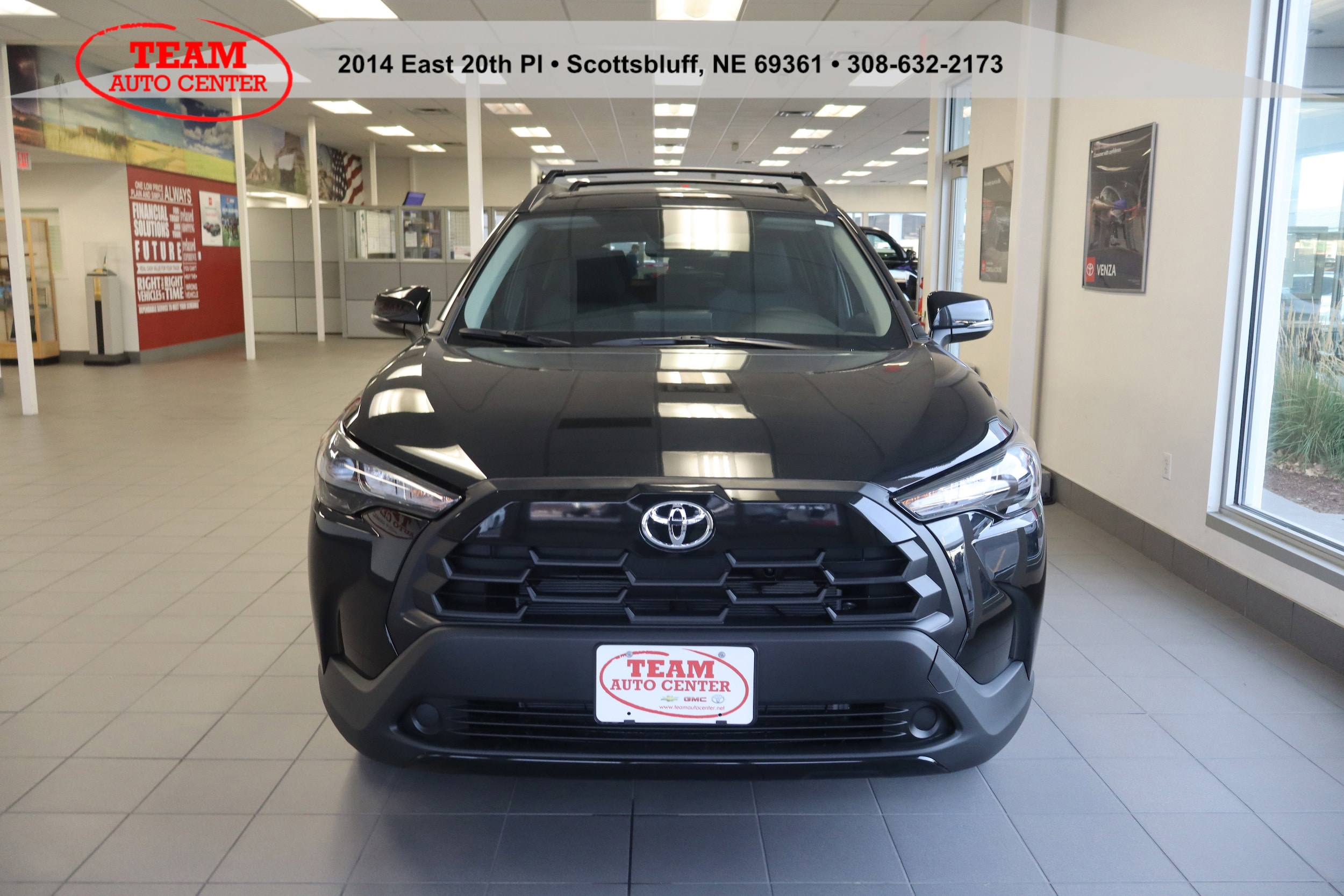 2026 Toyota Corolla Cross LE - Photo 3