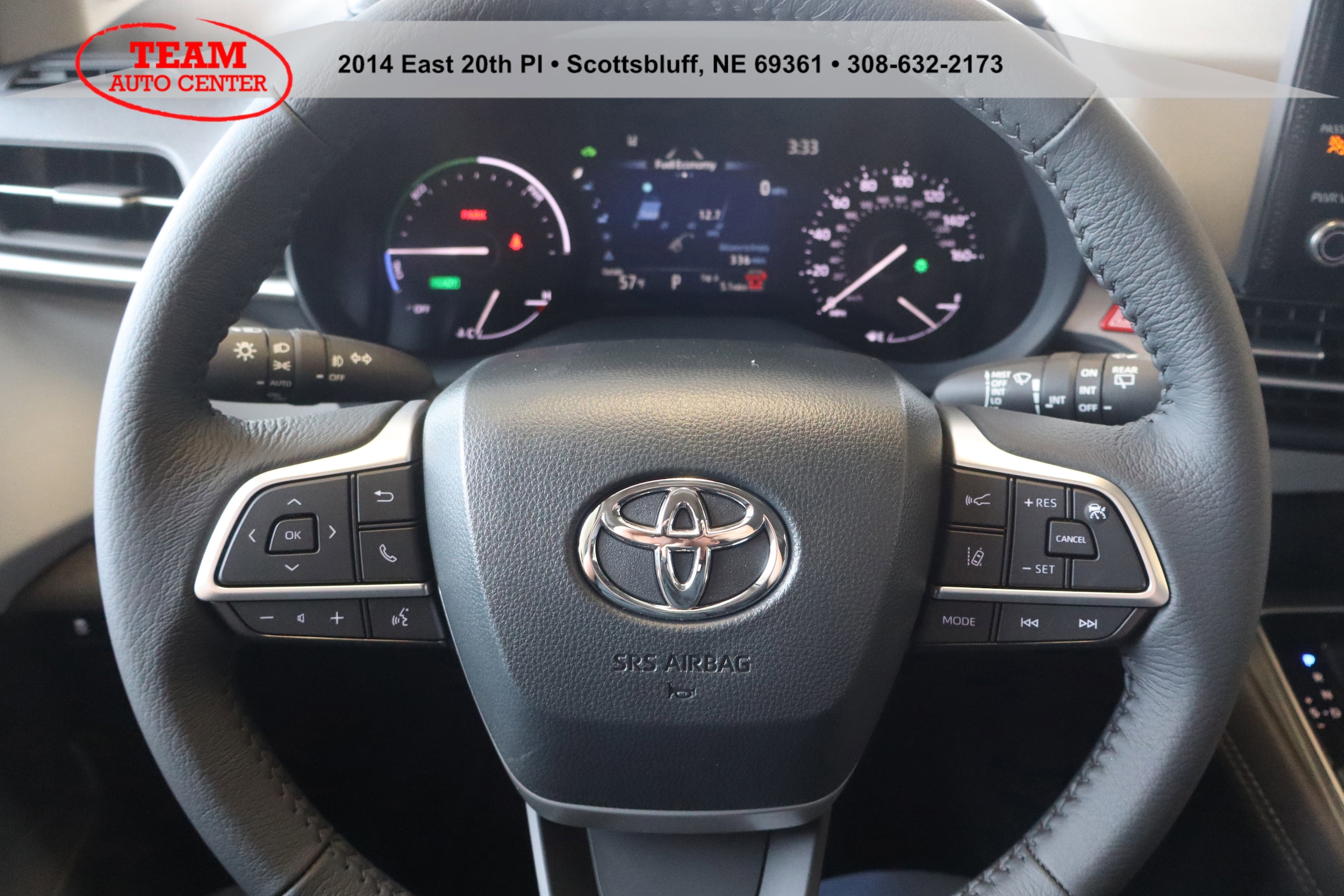 2025 Toyota Sienna XLE - Photo 23