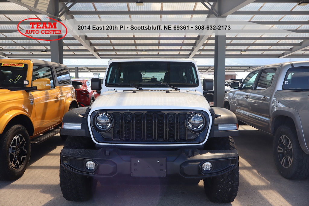 Used 2024 Jeep Wrangler Sport SUV