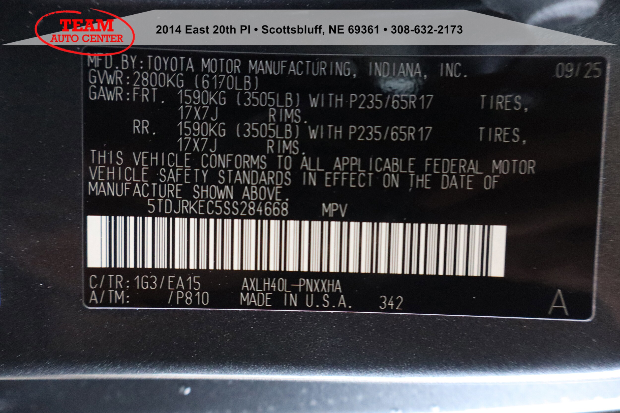 2025 Toyota Sienna XLE - Photo 6