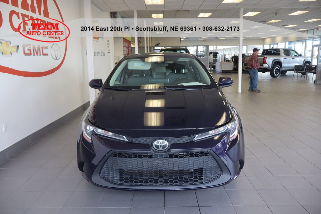 Used 2020 Toyota Corolla LE Sedan